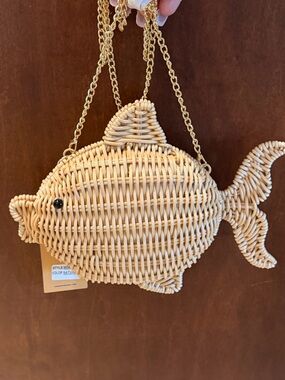 Tommy Bahama Woven Fish Crossbody Bag/Clutch in Natural NWT